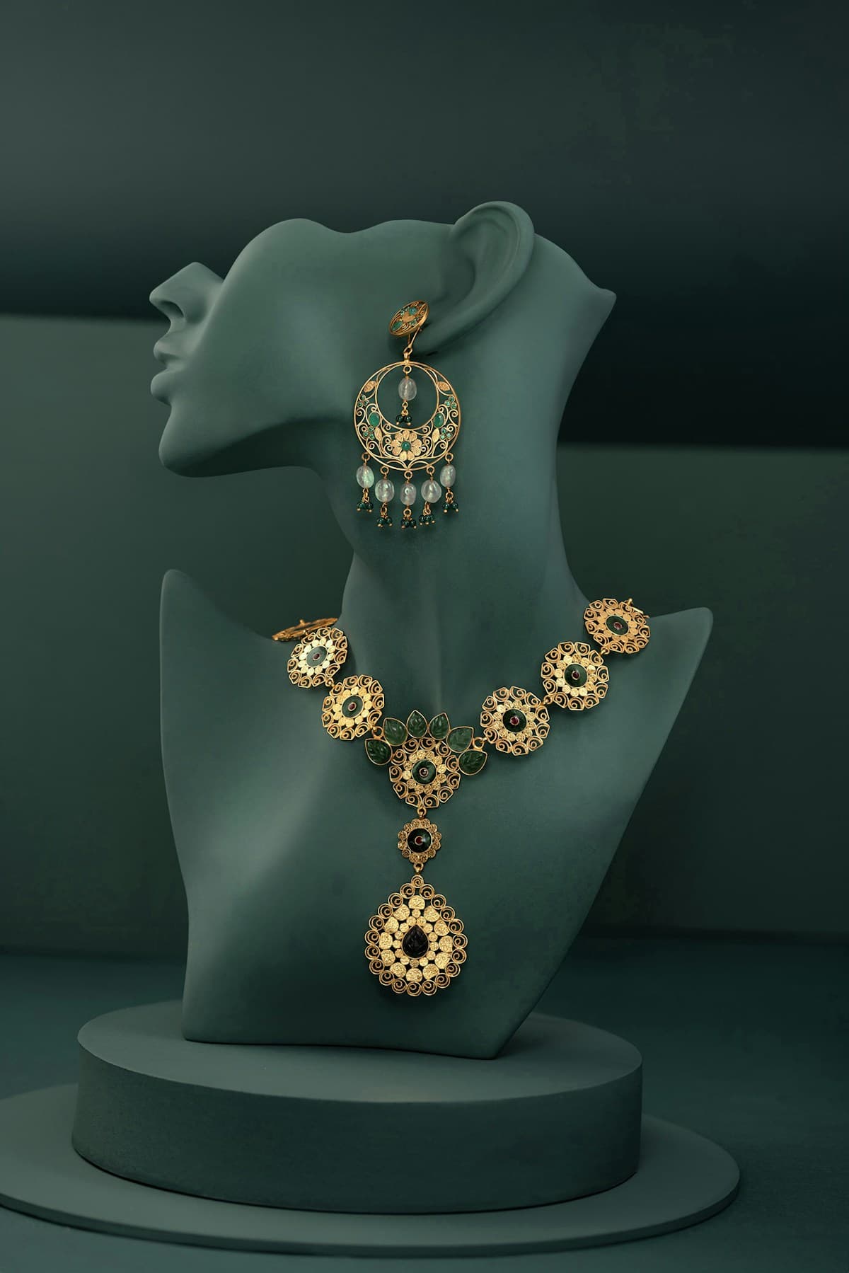 Antique Gold Temple Necklace Set